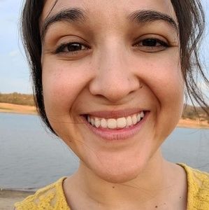 Meet your Posher, Elena